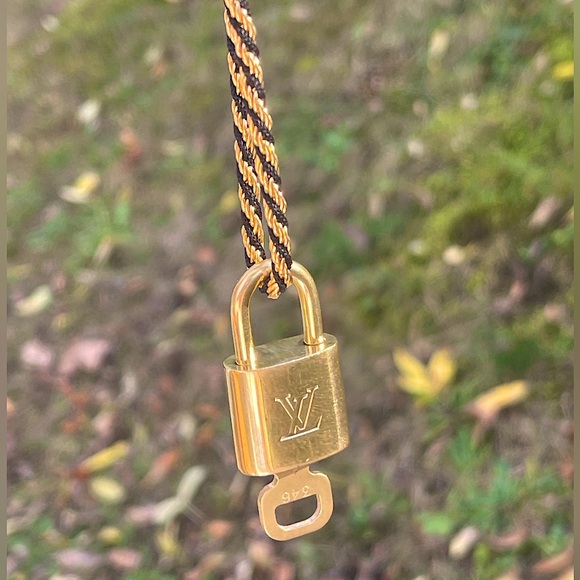 Louis Vuitton Lock Key necklace Number 346 Trifari rope chain vintage lv gold - Picture 8 of 15